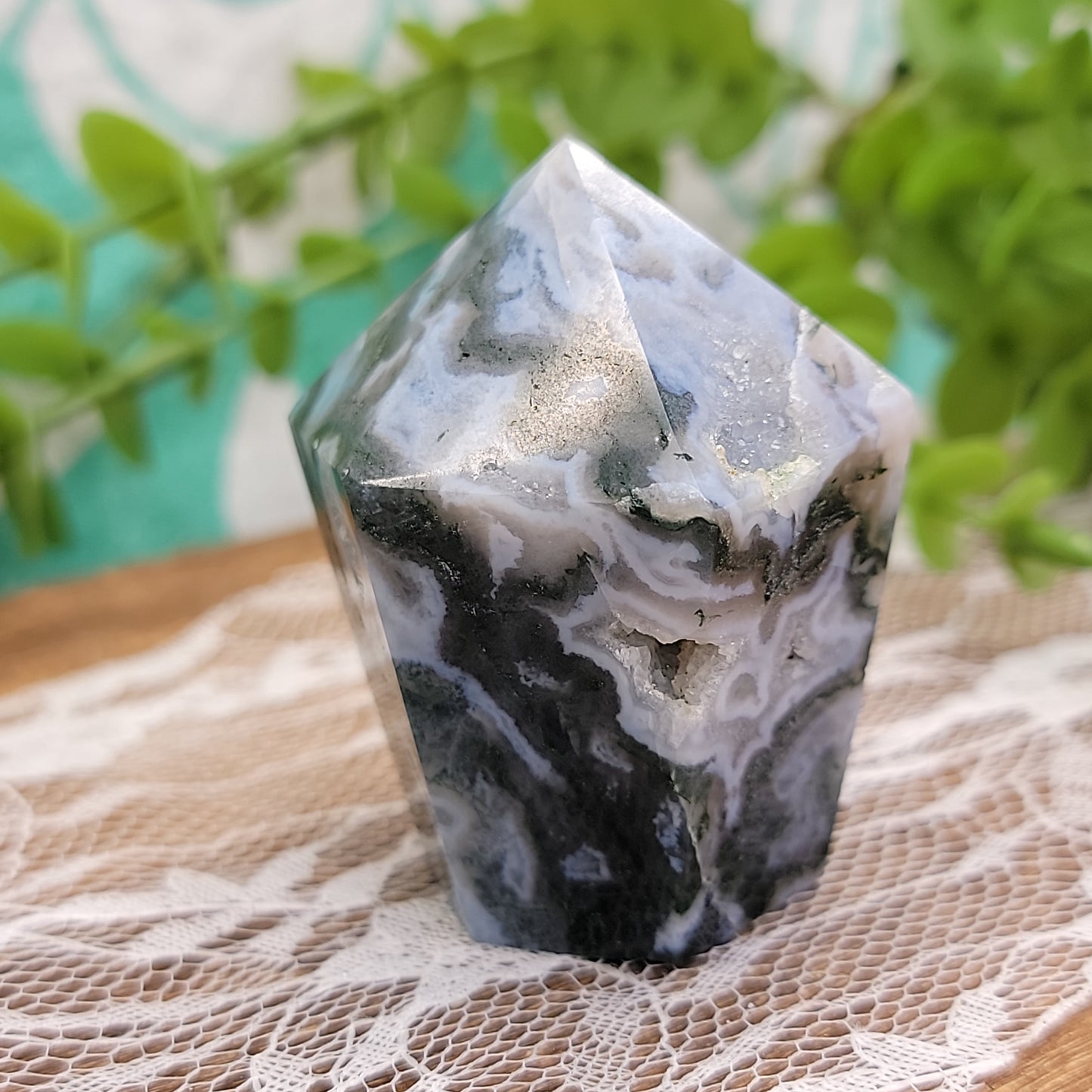 Moss Agate Cupcake Point