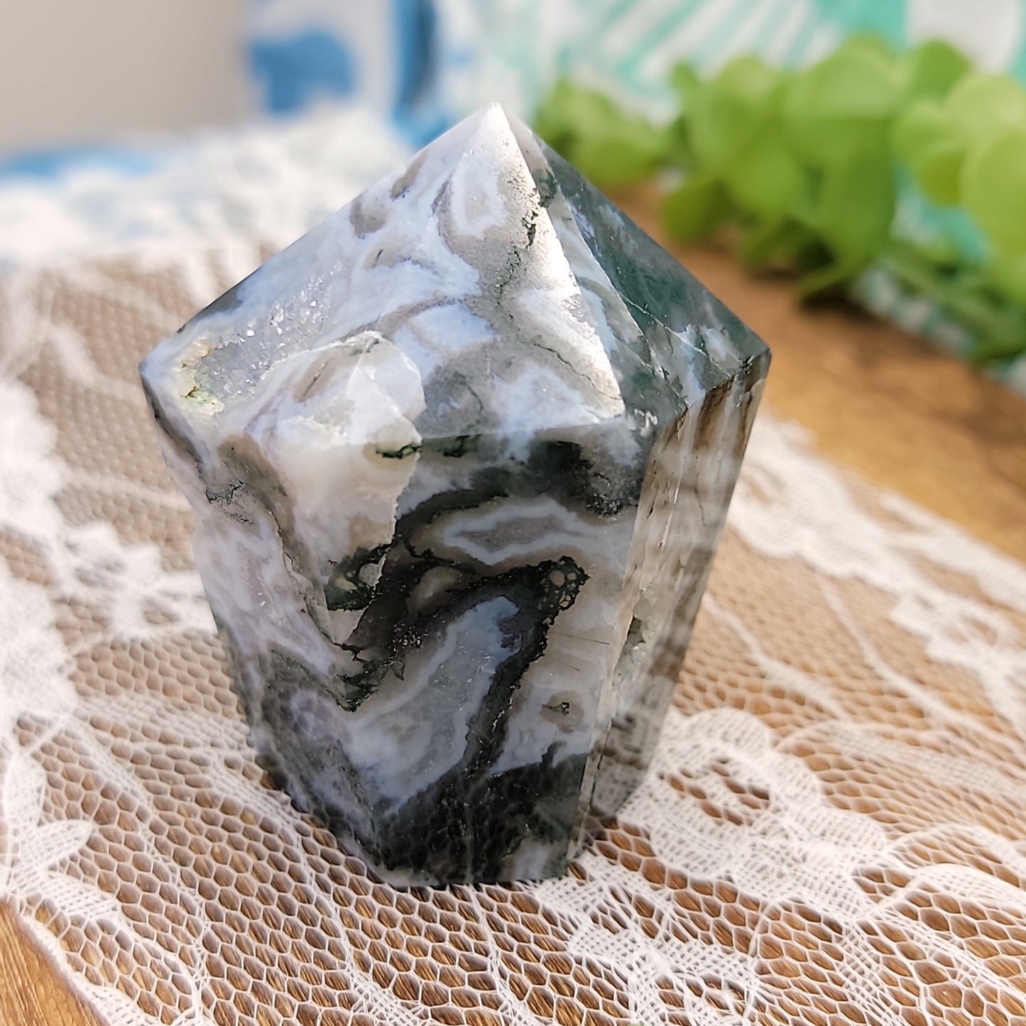 Moss Agate Cupcake Point