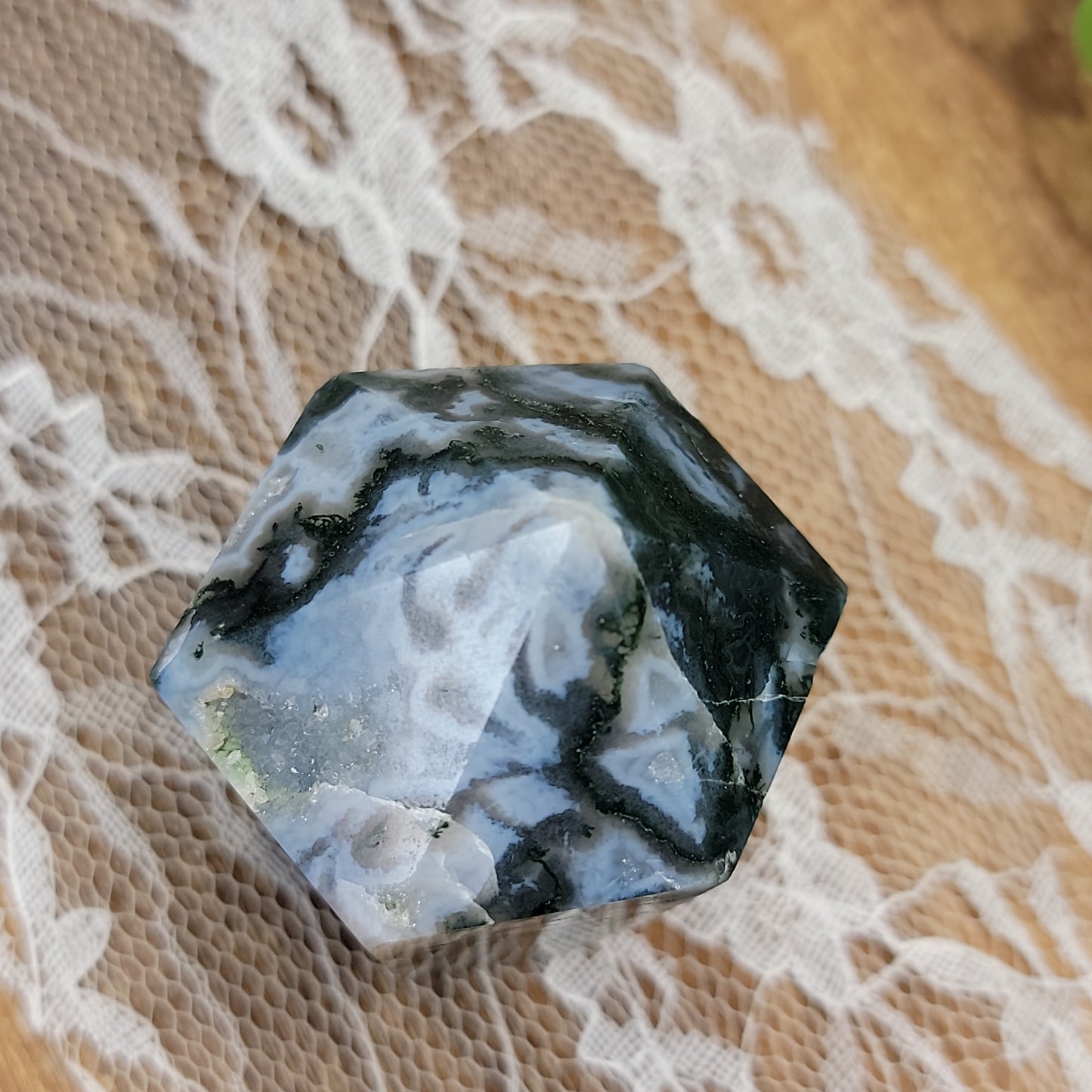 Moss Agate Cupcake Point