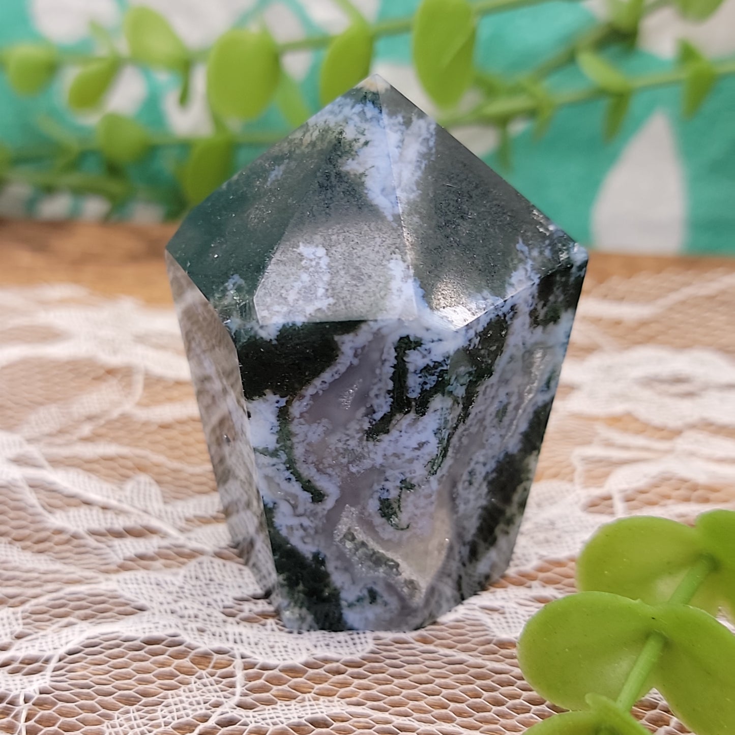 Moss Agate Cupcake Point