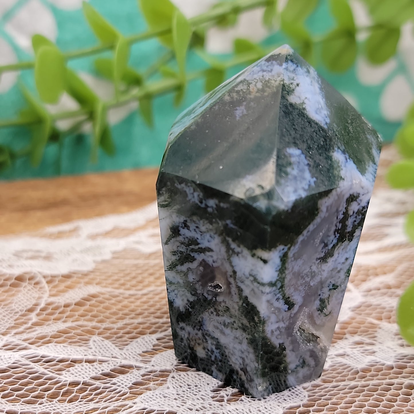 Moss Agate Cupcake Point