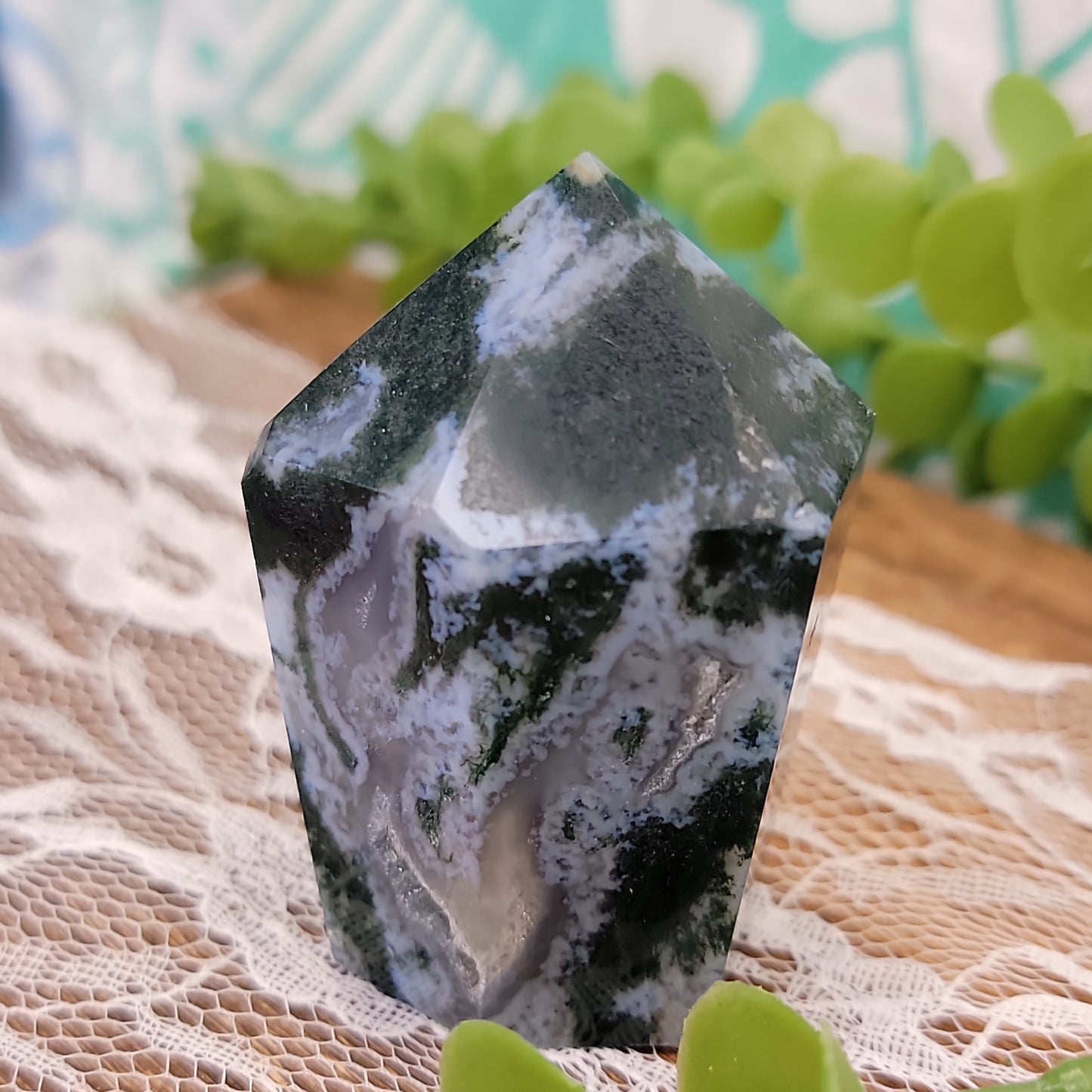Moss Agate Cupcake Point