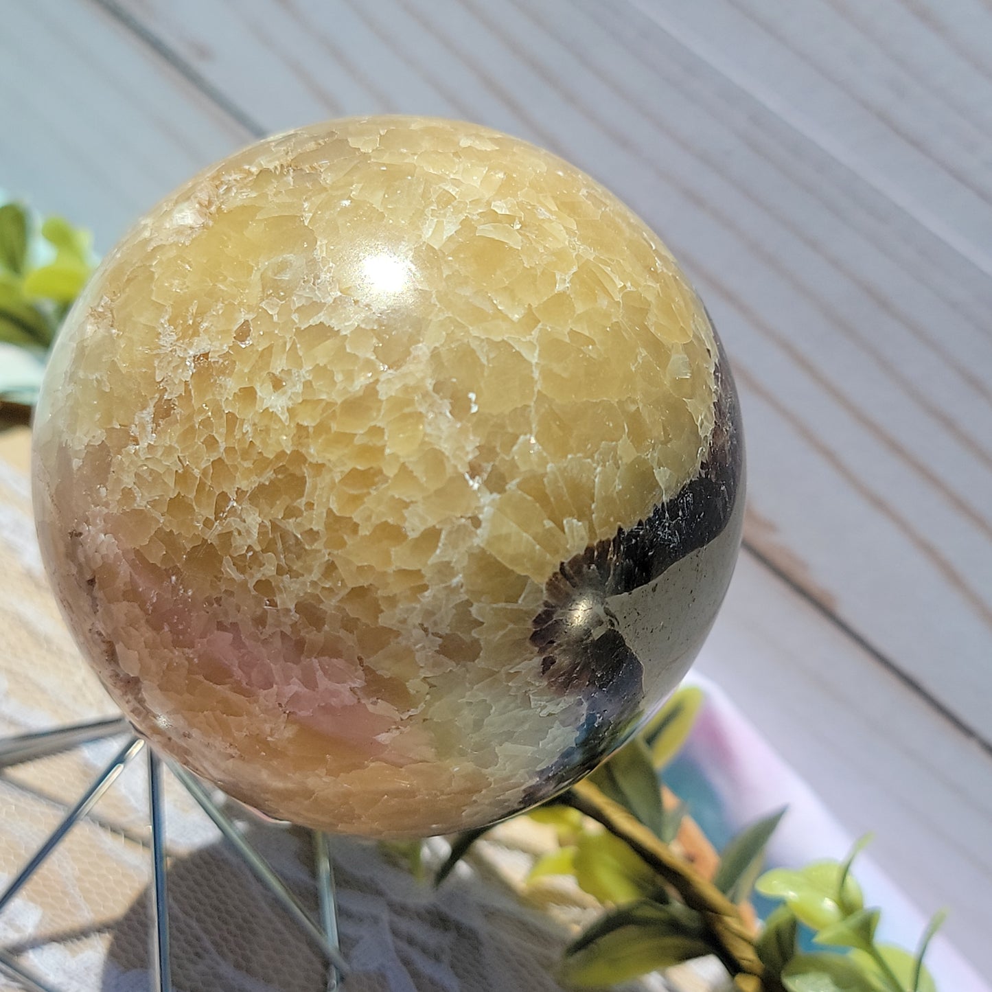 Septarian Sphere (UV Reactive)