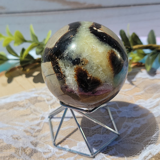 Septarian Sphere A (UV Reactive)