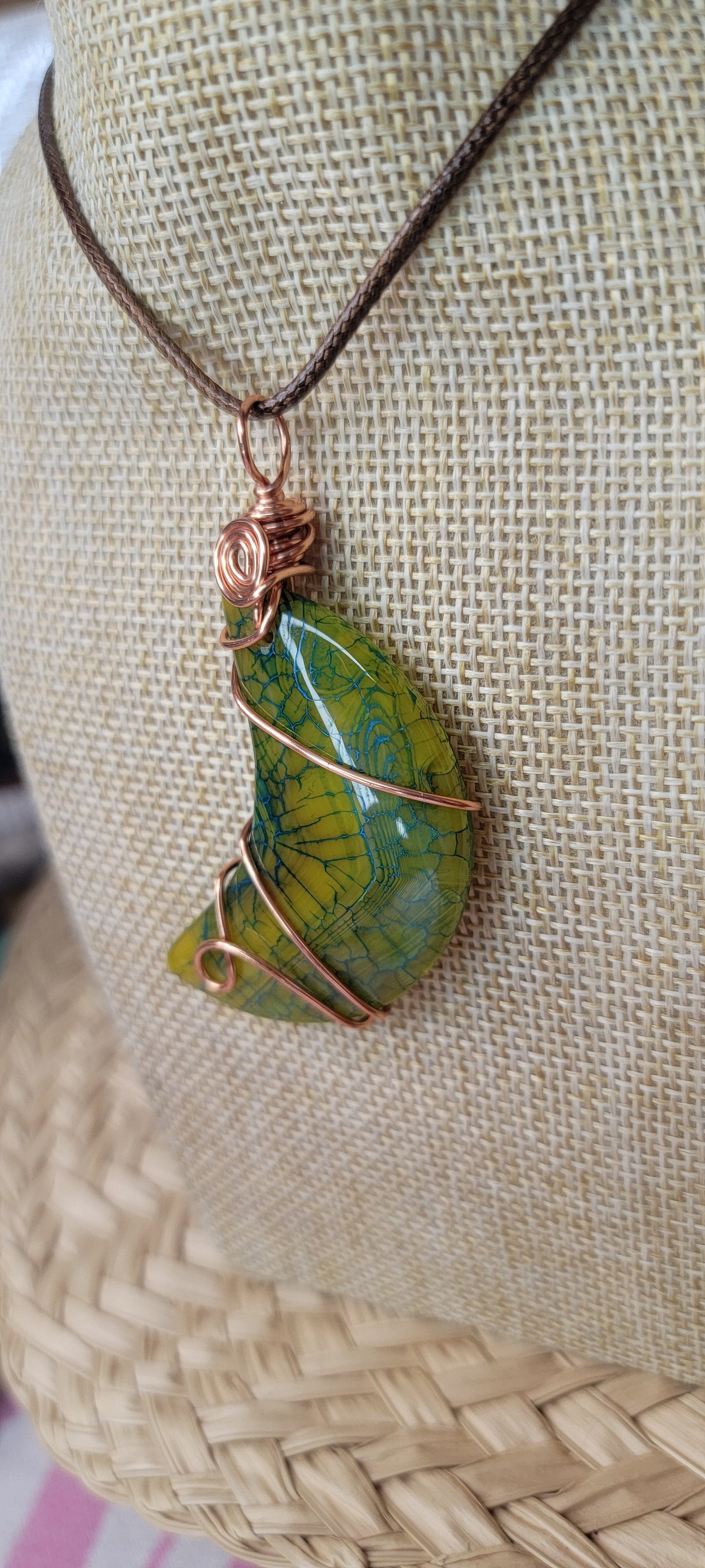 (Dyed) Dragon Vein Cresent